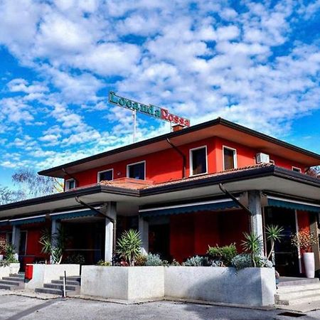 Locanda Rossa Hotel Romans di Varmo Bagian luar foto