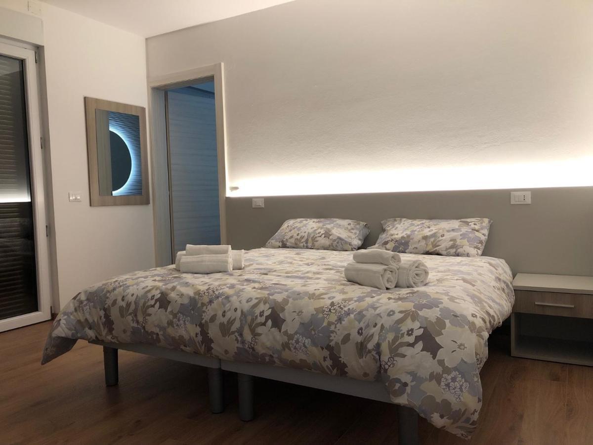 Locanda Rossa Hotel Romans di Varmo Bagian luar foto
